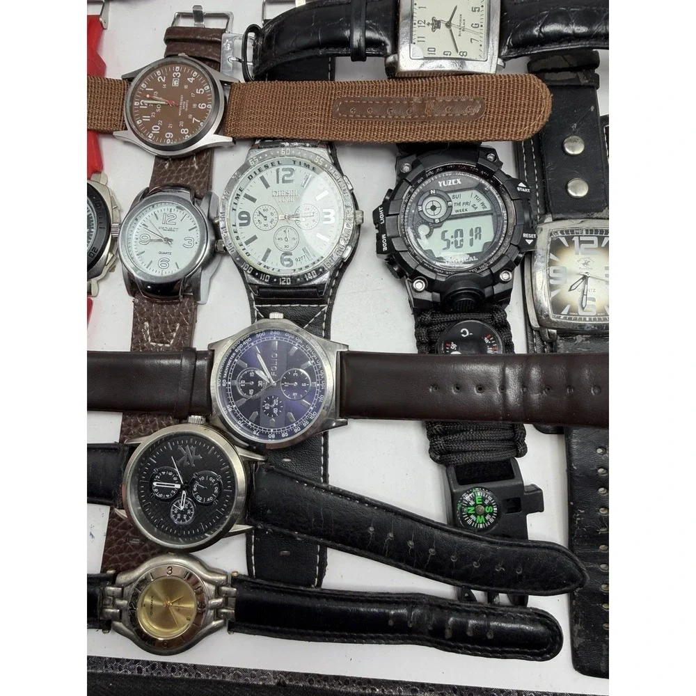 Mixed Brands Mens Watches Lot Of 17 For Parts Or Repair